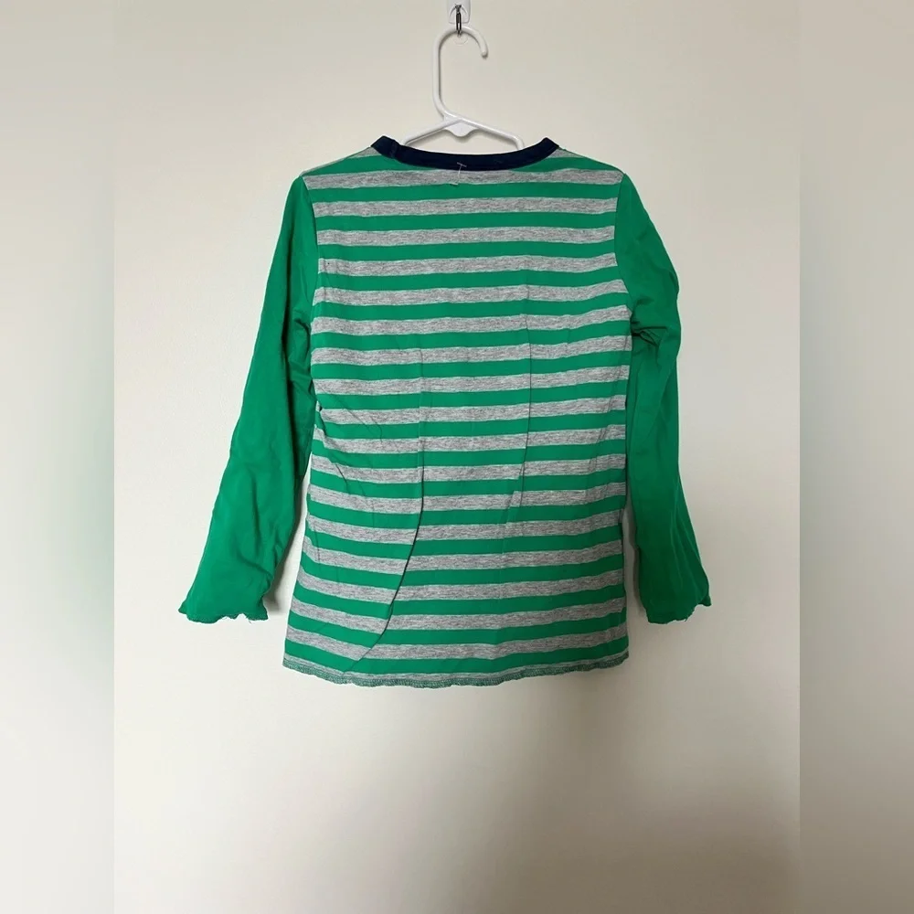 Mini Boden reversible racing snail graphic shirt